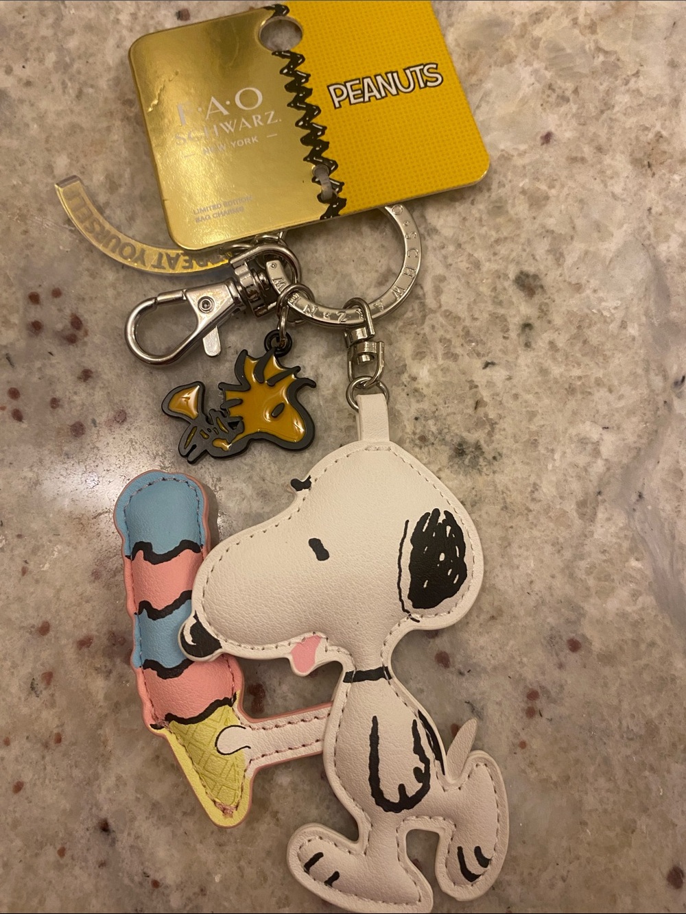 FAO Schwarz Peanuts Snoopy bag charm Keychain w Woodstock & icecream cone. NWT